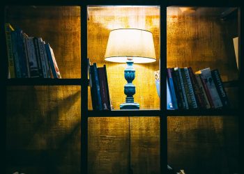 swipe--6-VfxCDuoY-unsplash